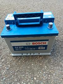 batteria auto Bosch 60 ampere 