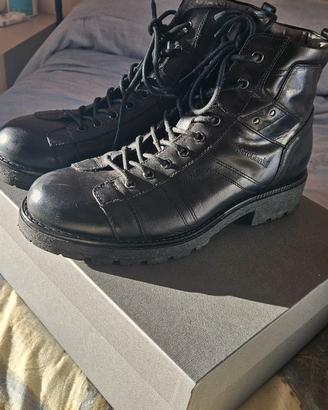 Stivaletto nero giardini