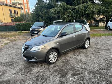 Lancia Ypsilon 1.2 69 CV 5 porte S Momodesign*NEOP