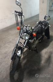 Sym Husky  125 anno 2000 tipologia Custom cruiser