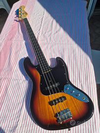 Squier Classic Vibe 60s Jazz Bass Fretless Sunburs