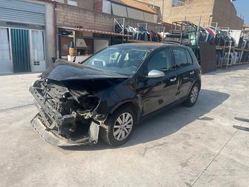 Ricambi usati per VOLKSWAGEN GOLF 6 1.6 TDI 105 CV