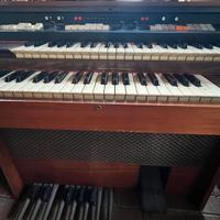 Organo doppia tastiera