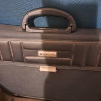 borsa portadocumenti e computer