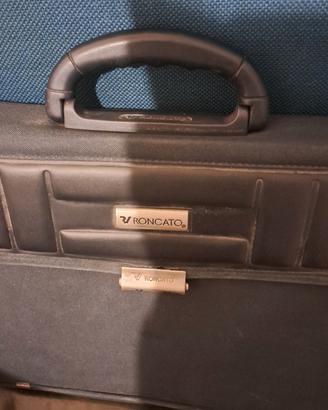 borsa portadocumenti e computer
