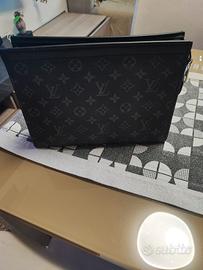 Pochette nuova