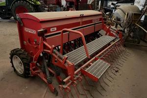 Seminatrice Maschio Gaspardo  nina 300 del 2011