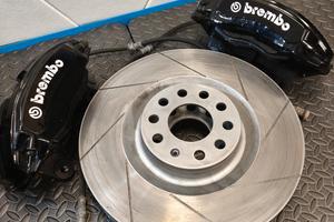 KIT FRENI 4 PISTONI PER SEAT AUDI VW SKODA