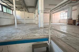 Deposito 200mq fl307