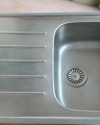 lavandino in  buono stato per cucina 