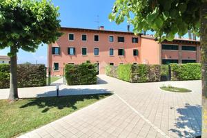 3 LOCALI A CAORLE