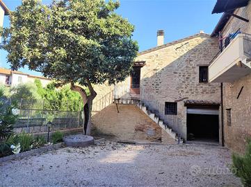CASA SEMINDIPENDENTE A PERUGIA