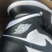 Air Jordan 1 Mid