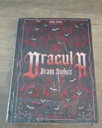 Dracula libro edizione  Hachette