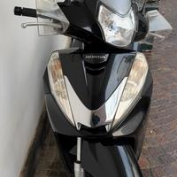 HONDA SH 300