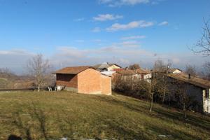 CASA SEMINDIPENDENTE A CARPINETI