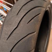 gomma posteriore moto Continental 180/55r17