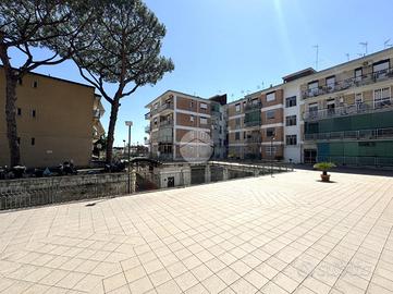 3 LOCALI A NAPOLI