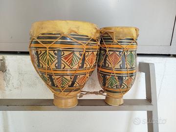 Coppia di tamburi artigianali etnici dipinti a man