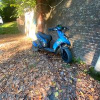 Scooter  thyphoon 50 leggi descrizione