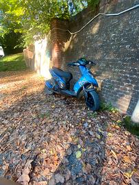 Scooter  thyphoon 50 leggi descrizione