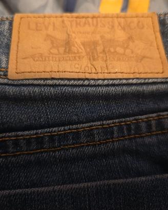 LEVI'S GONNA NON UTILIZZATA