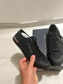 Scarpe tommy nere