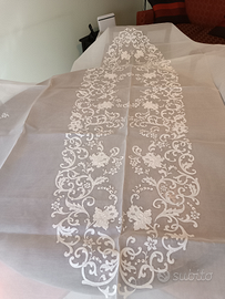 Tovaglia organza ricamo fiorentino