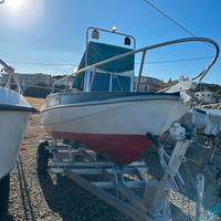 Barca autosvuotante completa di tutto