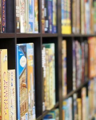 Giochi da tavolo, nuovi o aperti