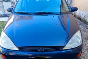 FORD FOCUS STATION WAGON blu dicembre 2001