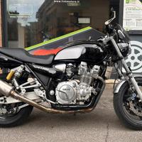 Yamaha XJR 1300 racer