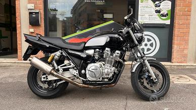 Yamaha XJR 1300 racer