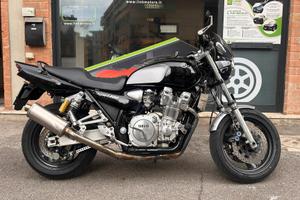 Yamaha XJR 1300 racer