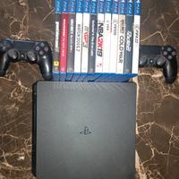 PlayStation 4, 12 giochi e 2 joystick 