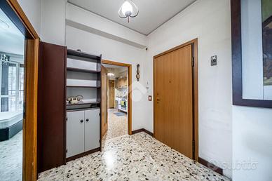 4 LOCALI A REGGIO NELL'EMILIA