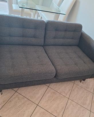 Divano 2 posti Ikea