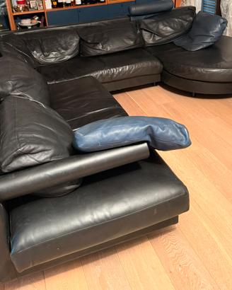 Divano angolare B&B Italia design Antonio Citterio
