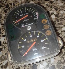 Piaggio cosa 2: strumentazione contachilometri