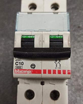 magnetotermico 2 poli 10A