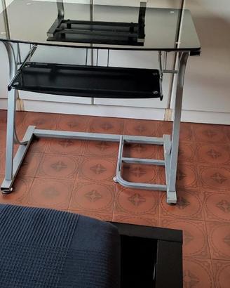 scrivania in vetro temperato