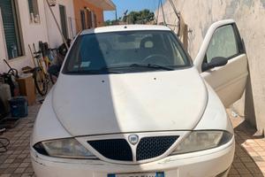 Lancia Y serie 2001