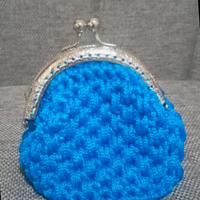 portamonete in cordino con chiusura clic clac