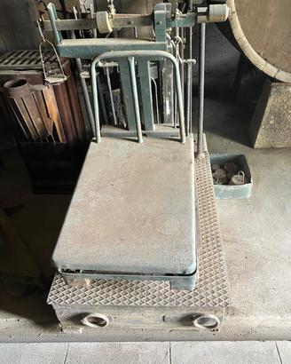 Stadera o bilancia da terra vintage originale 