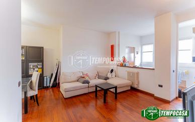 4 LOCALI RISTRUTTURATO CON DOPPI SERVIZI E BOX