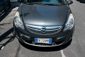 Opel corsa 2011