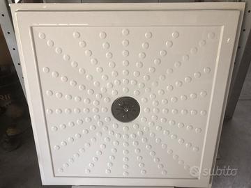 Piatto doccia per bagno disabili