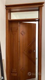 Portoncino in legno massello per appartamento