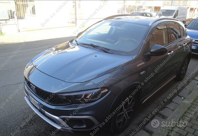 Fiat tipo cross 1.6 mjt 130 CV anno 2022