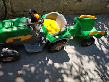 trattore  a batteria ricaricabile  con rimorchio